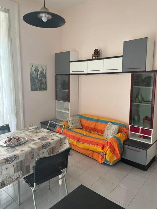 La Casa Di Pepo Lägenhet Neapel Exteriör bild