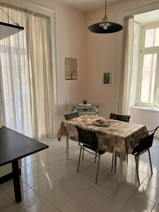 La Casa Di Pepo Lägenhet Neapel Exteriör bild